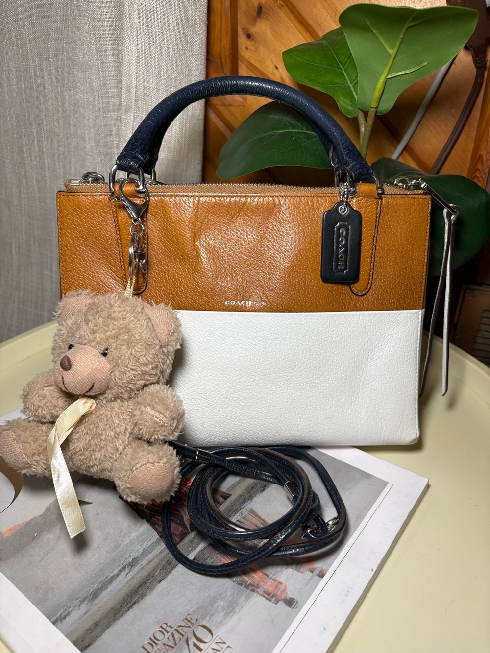 Coach vintage YK2 Two-Tone Leather Satchel in Tan, White & Navy